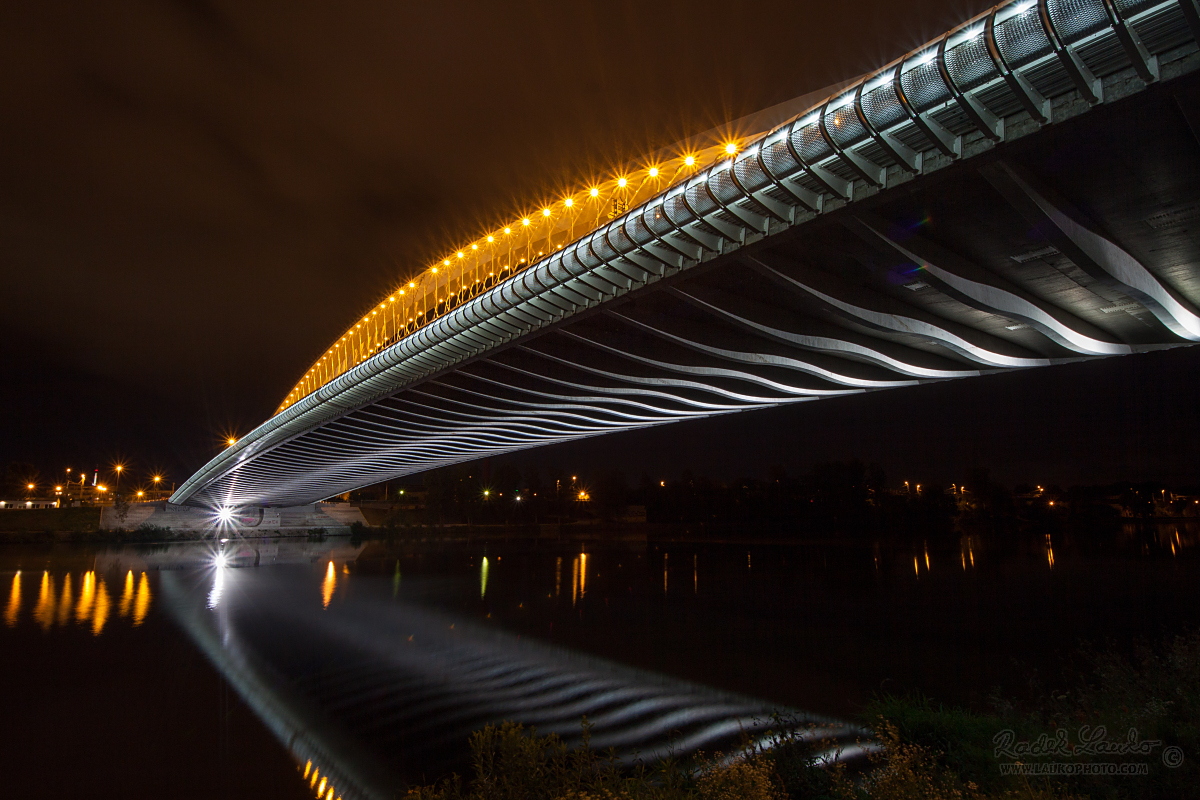Trojský most v noci 3